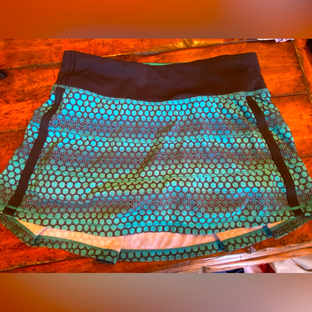 Lululemon tennis skirts (3)